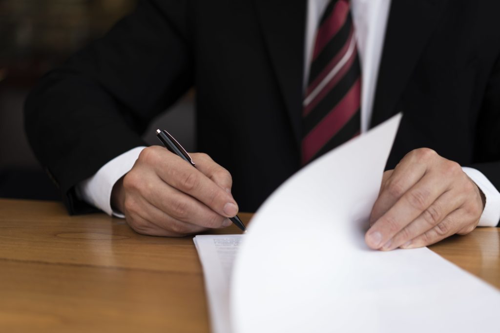 contracting signing 1
