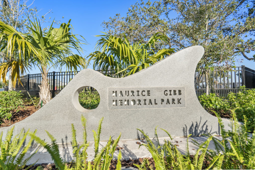 Maurice Gibb Memorial Park photos 032